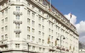 Strand Palace Hotel Londra